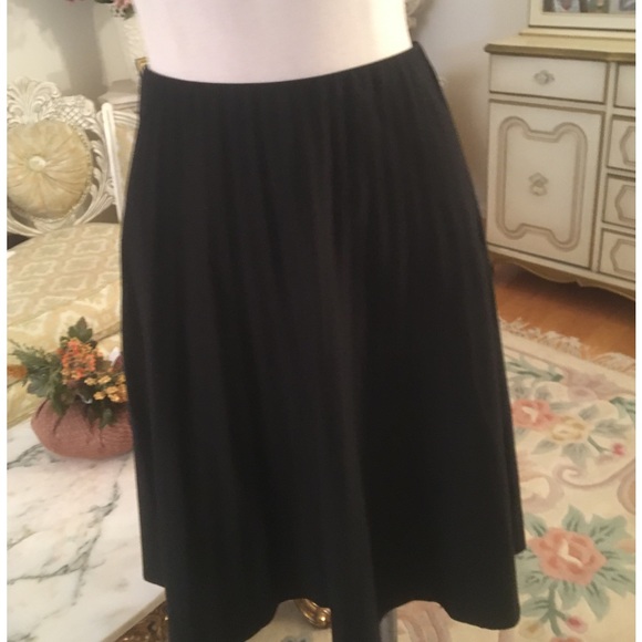 Talbots black pull on skirt size 8P